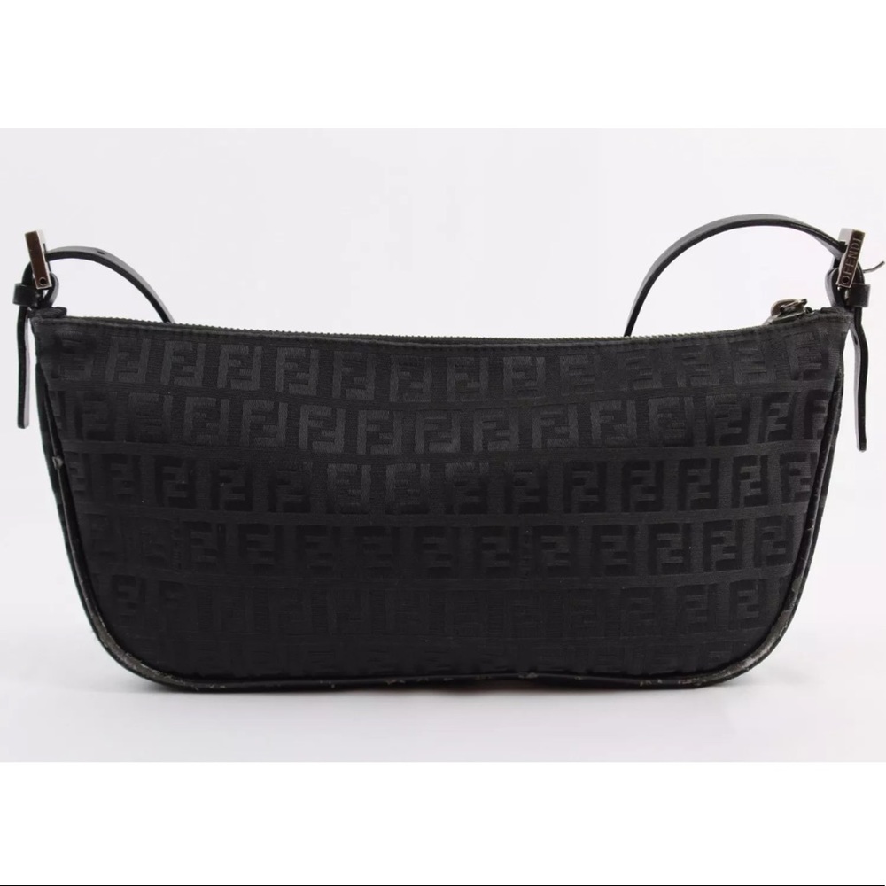 Fendi shoulder bag (slight wear)